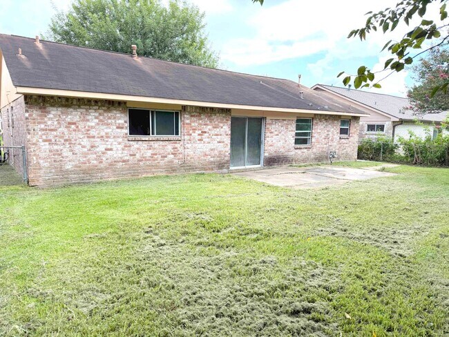 Building Photo - 1822 Oaklawn St