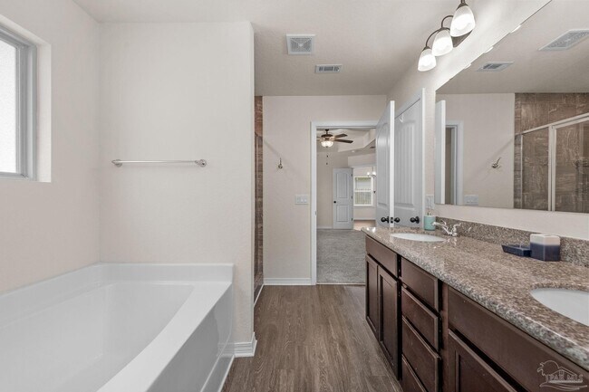 Building Photo - 4395 Thistle Pine Ct