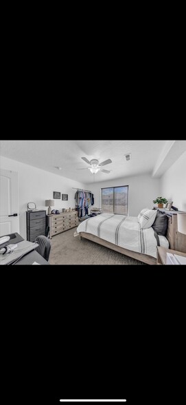 Building Photo - 1277 W Las Hurdes Dr
