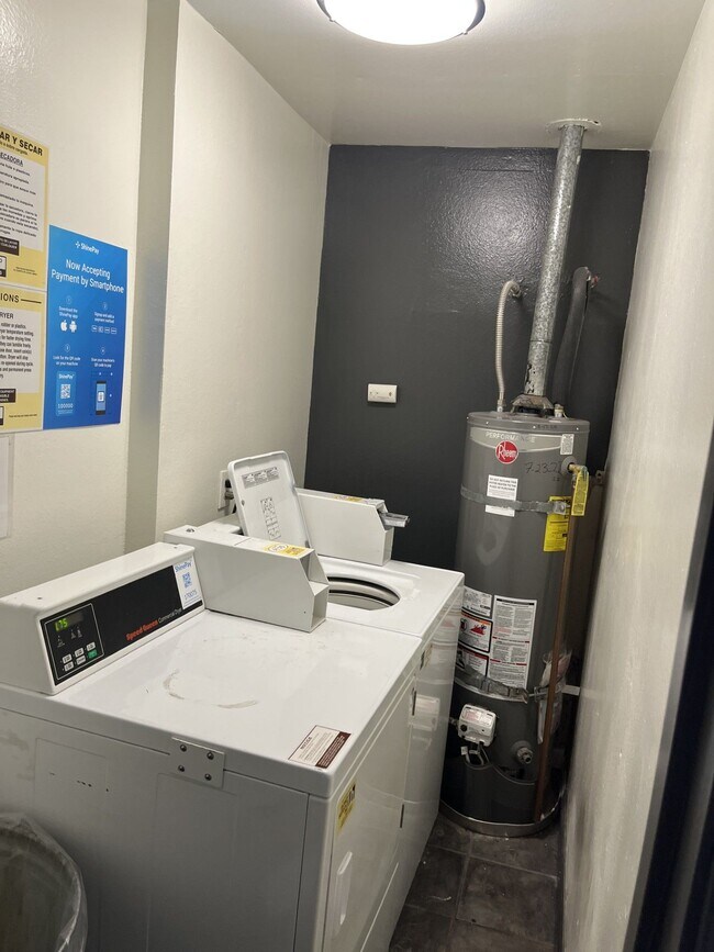 Building Photo - 311 S New Hampshire Ave