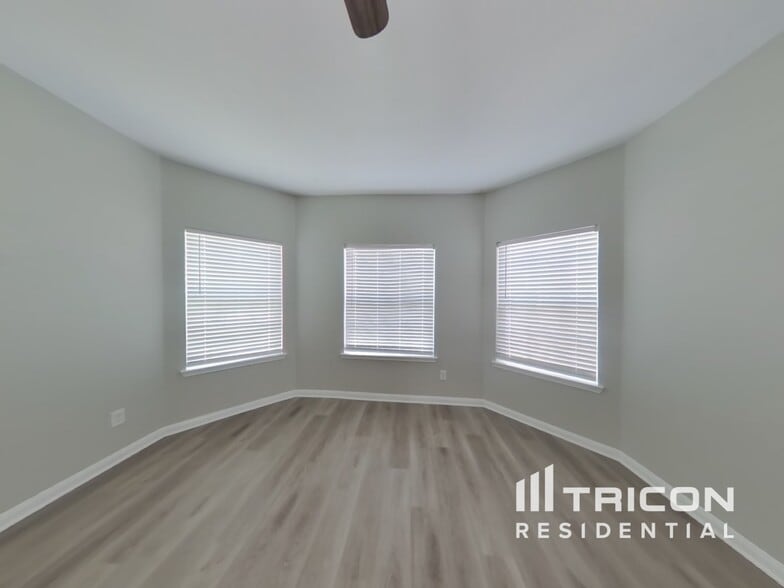 Building Photo - 20526 Freedom River Dr