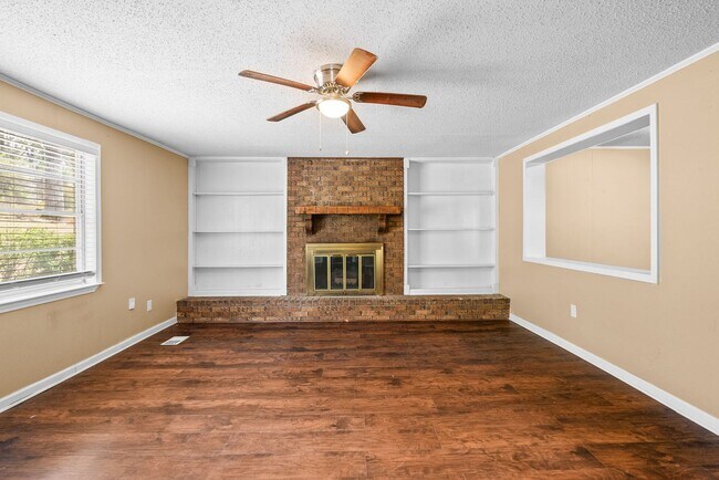 Building Photo - 6412 Chippewa Dr