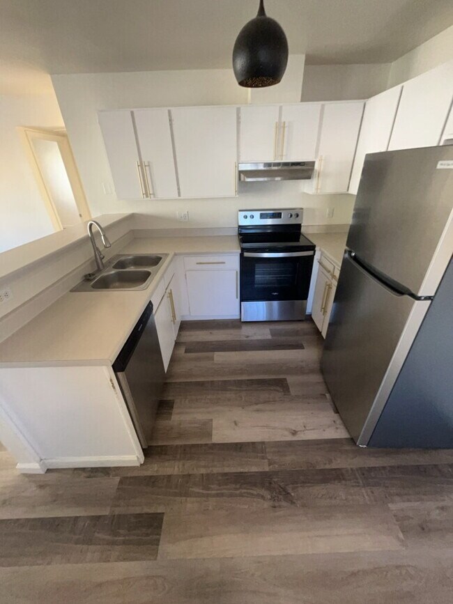 Building Photo - 2-Bedroom Multiplex with Cozy Fireplace on...