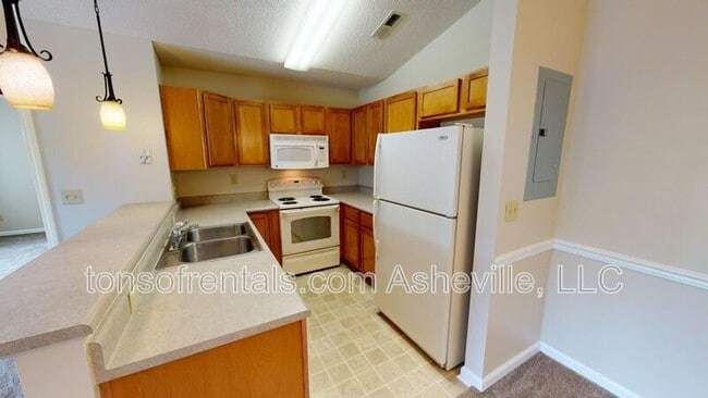 Building Photo - 157 Morningside Ln