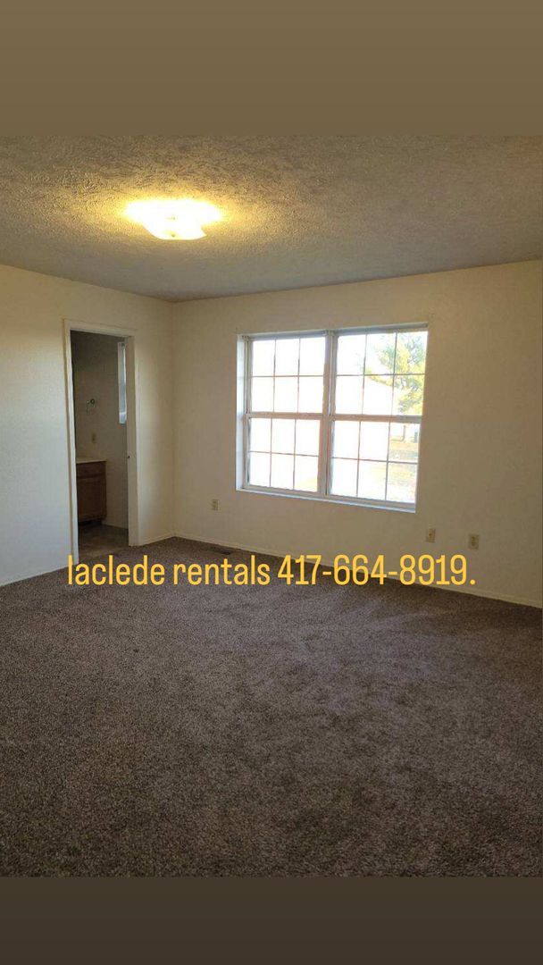 Building Photo - 3 BEDROOM 2.5 BATHROOM TOWNHOUSE FOR RENT-...