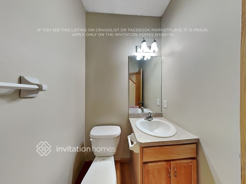 Building Photo - 828 Bridle Creek Dr