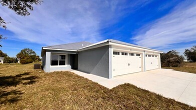 Building Photo - 3 Bed/2 Bath Duplex Gem in Sebring's Tranq...