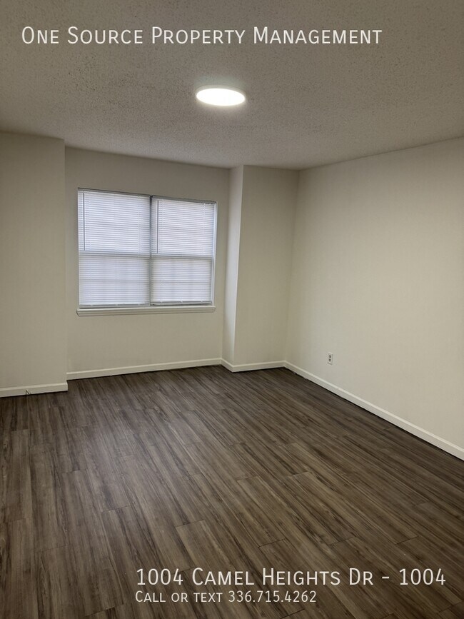 Building Photo - 1004 Camel Heights Dr