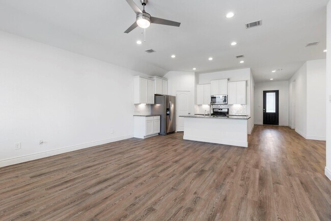 Building Photo - 1144 Purple Orchid St