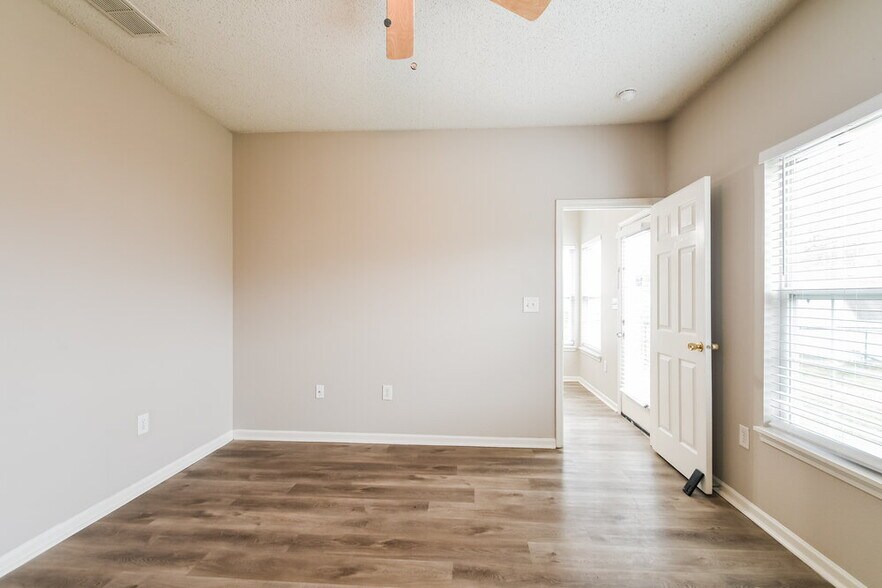 Building Photo - 4603 Whitham Ln