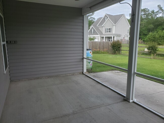 Building Photo - 148 Poplar Branch Way