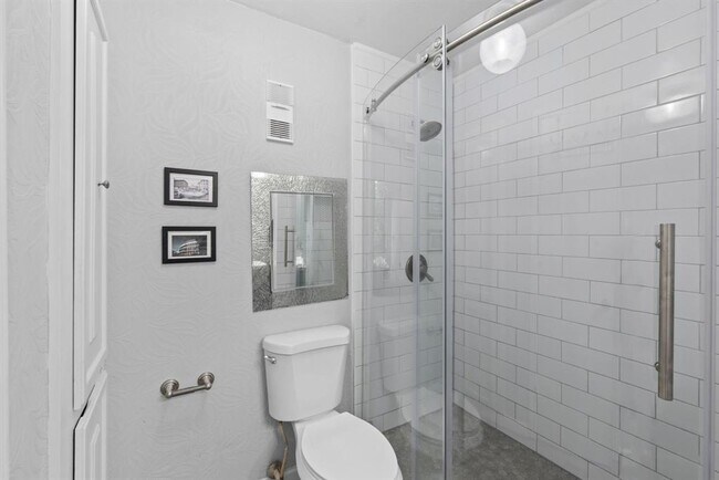 Building Photo - 10328 Briar Forest Dr