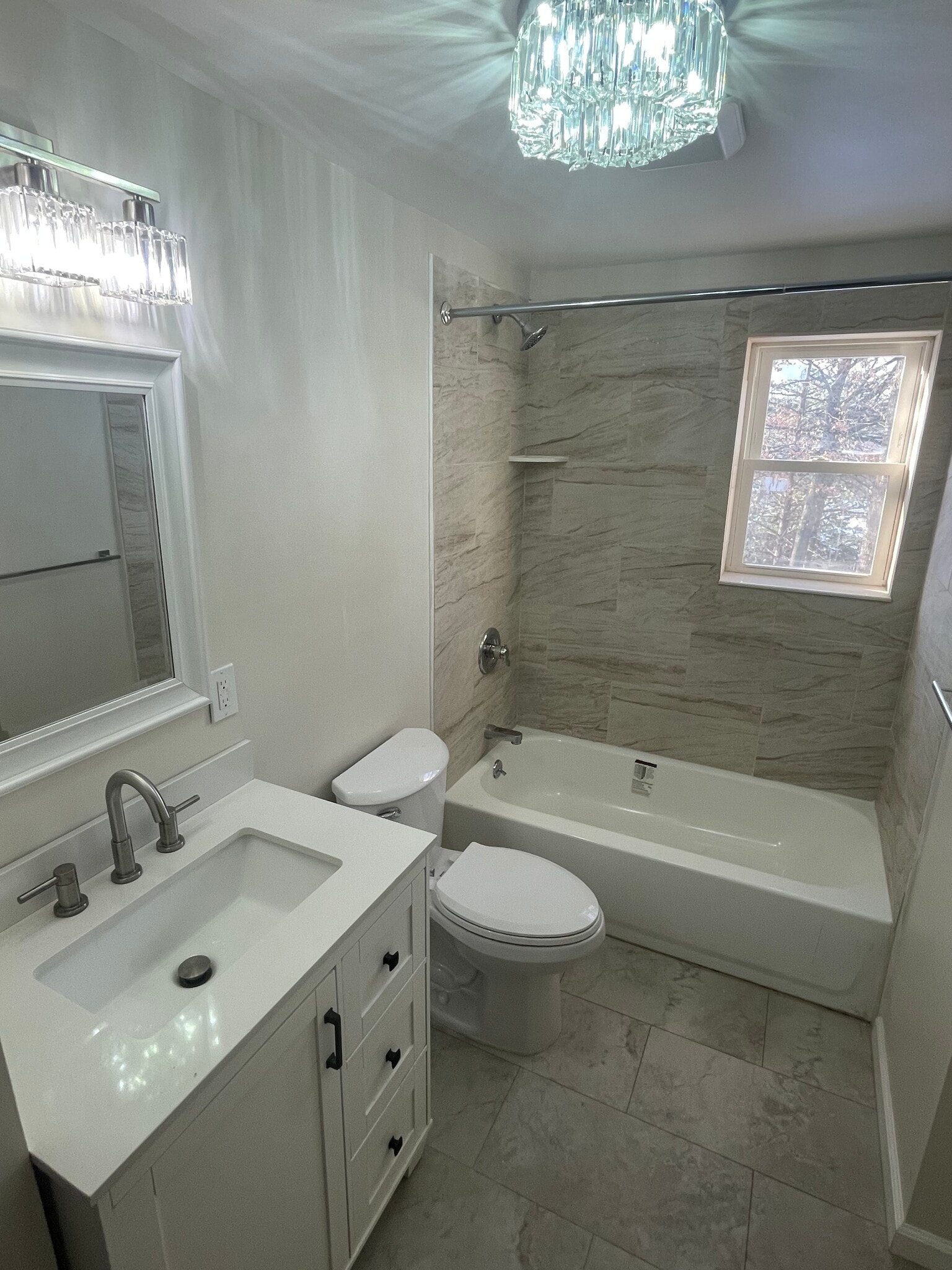 2nd Flr Hall Bathroom - 576 John St