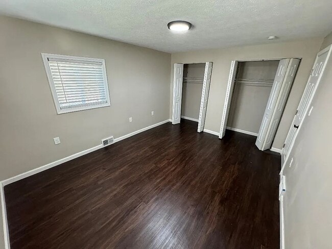 Building Photo - Charming 3 Bedroom 1 Bath Single Family Home in Bon Air