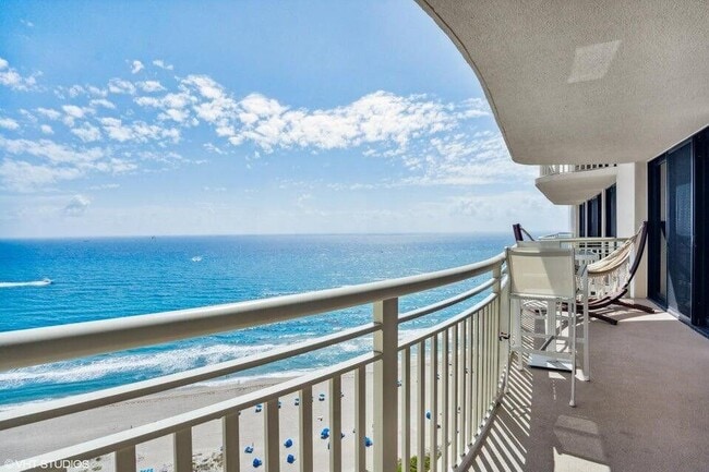 Building Photo - 3000 N Ocean Dr
