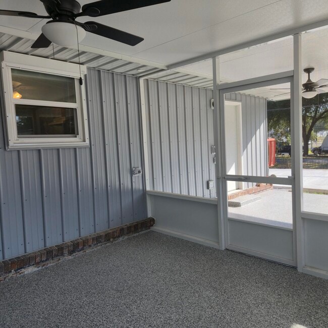 Building Photo - 75 7th Ave