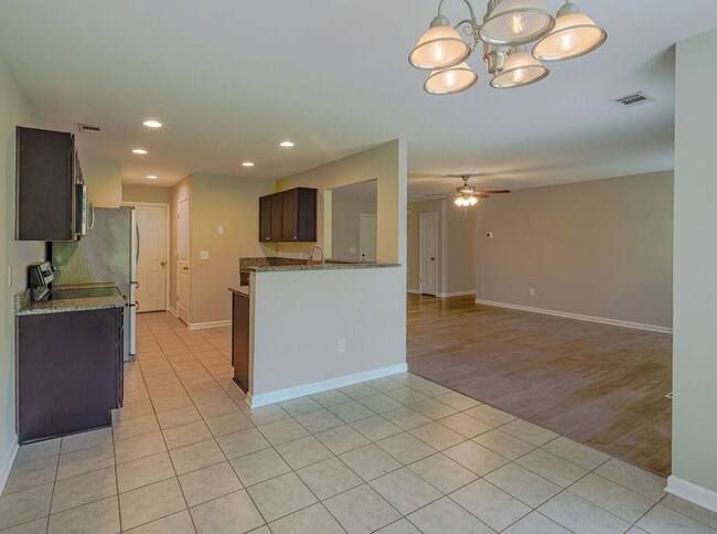 Building Photo - 77 Gray Field Ct