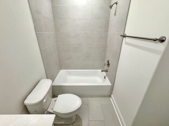 Building Photo - Move In Special! Now Leasing A 5 Bedroom 3 Bath Home In Olive Branch @ Southbranch