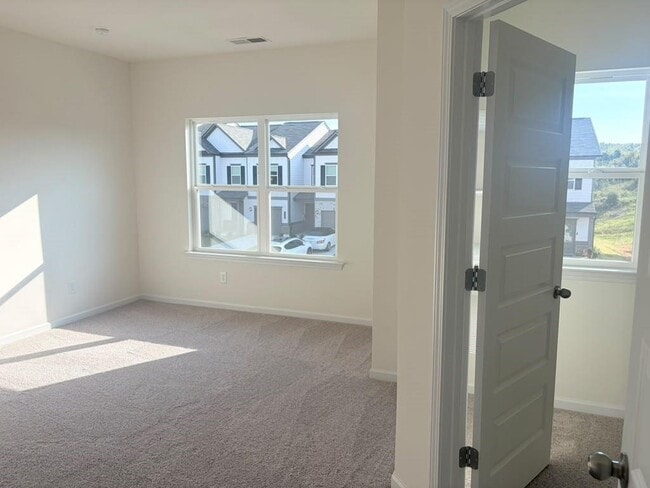 Building Photo - 156 Oconee Rd
