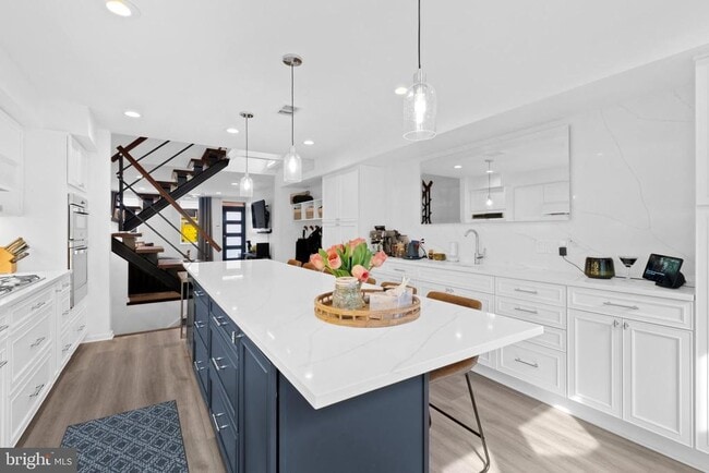 Building Photo - 1226 Gerritt St