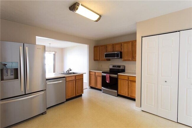 Building Photo - 3304 Timberglen Dr