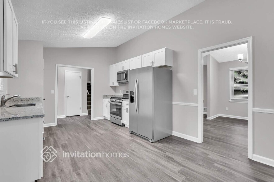 Building Photo - 2647 Peyton Woods Trail SW
