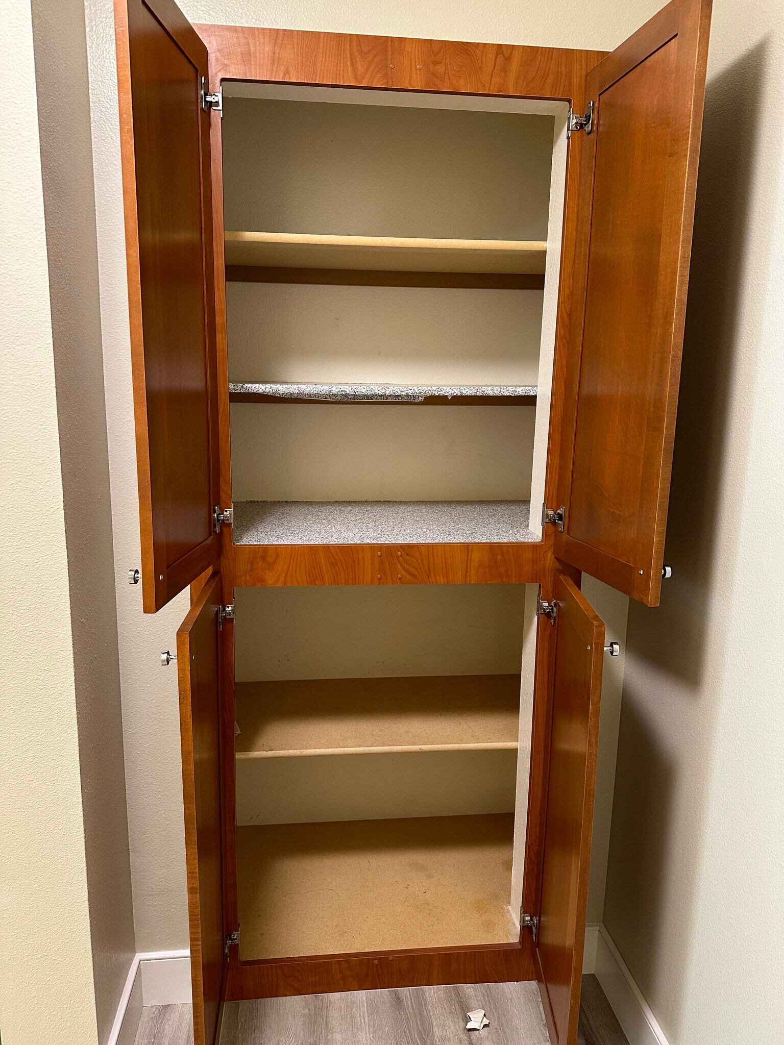 primary bathroom storage - 30 E Julian St