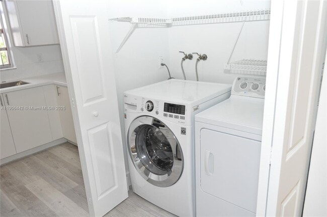 Building Photo - 13492 SW 38th Ln