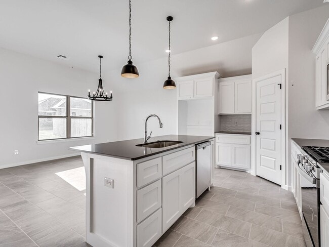 Building Photo - $ 500 OFF FIRST MOTHS RENT!! Brand New Home For Lease Washington OK