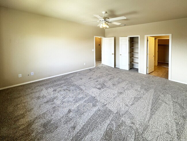 Building Photo - 3081 Mandalay Grove