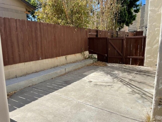 Building Photo - "Coming Soon" Awesome corner 2 Bedroom 2 Bath Townhome with large private patio (AC/Pool/Gated Pa...