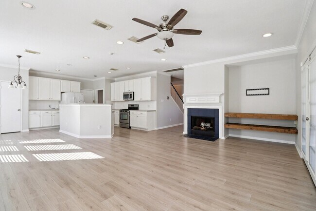 Building Photo - 16546 Cypress Thicket Dr