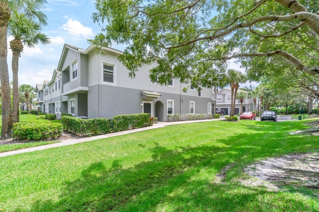 Primary Photo - 3116 Grandiflora Dr