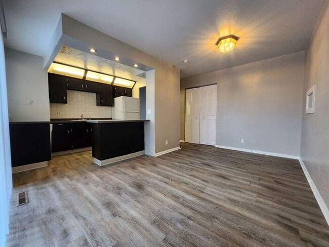 Building Photo - Charming 2-Bedroom Duplex | Limited-Time Offer: Save 50% on Next Month’s Rent!