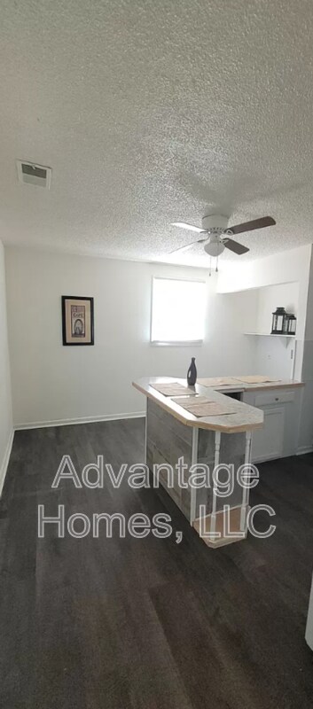 Building Photo - 720-726 N 70th St