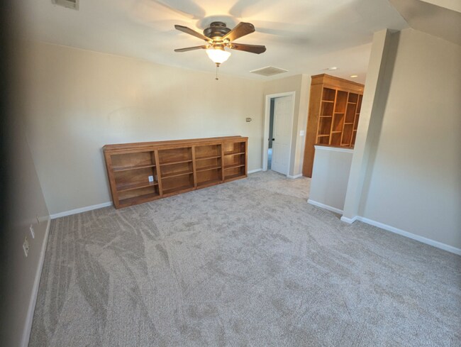 Building Photo - Hanahan Lake View Home for Lease