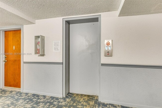 Building Photo - 250 181 Dr