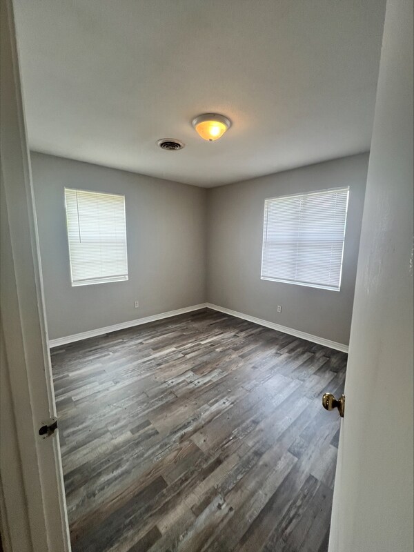 Building Photo - 115 Old Denmark Rd