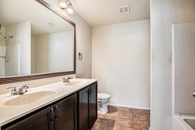 Building Photo - 304 Chert Ln