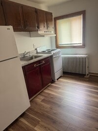 Building Photo - 4 Smith St