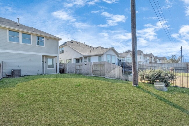 Building Photo - 5138 Pr Ter Ln