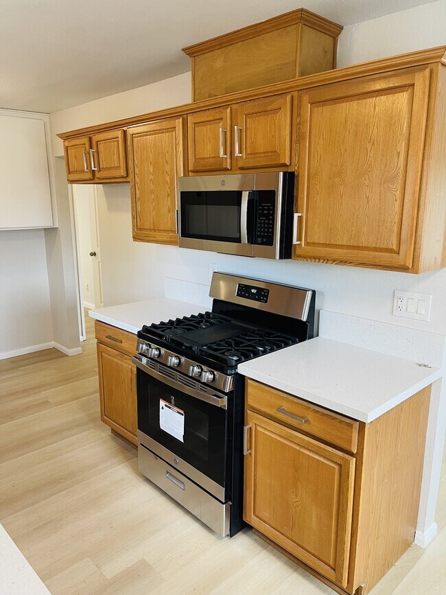 Building Photo - 1887 Cll Amargosa