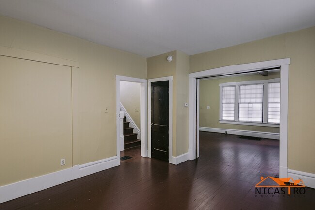 Building Photo - 1600 N 4th St