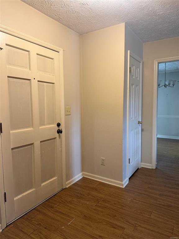 Building Photo - 803 Summer Ln