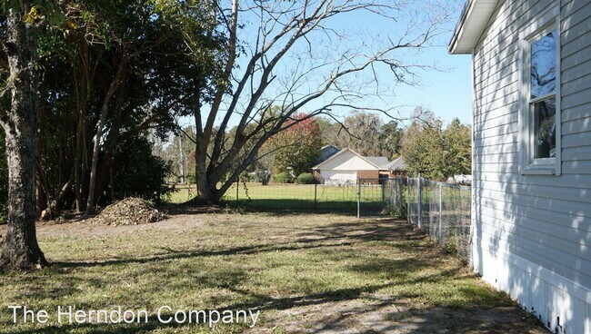 Building Photo - 4026 Old Clyattville Rd