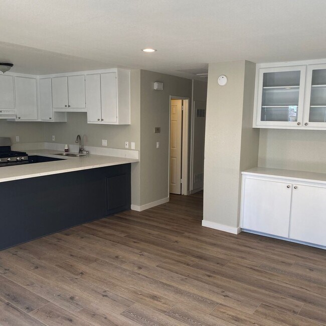 Building Photo - 21375 Bear Valley Rd