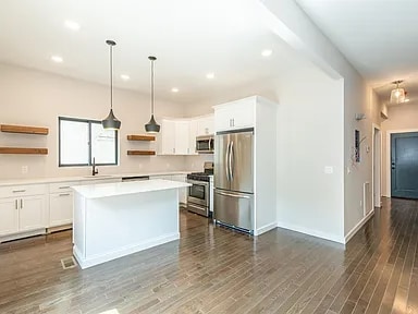 Building Photo - 2212 Palisade Ave