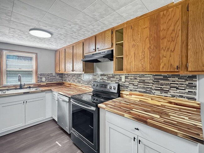 Building Photo - Cozy 2 bedroom home for rent!