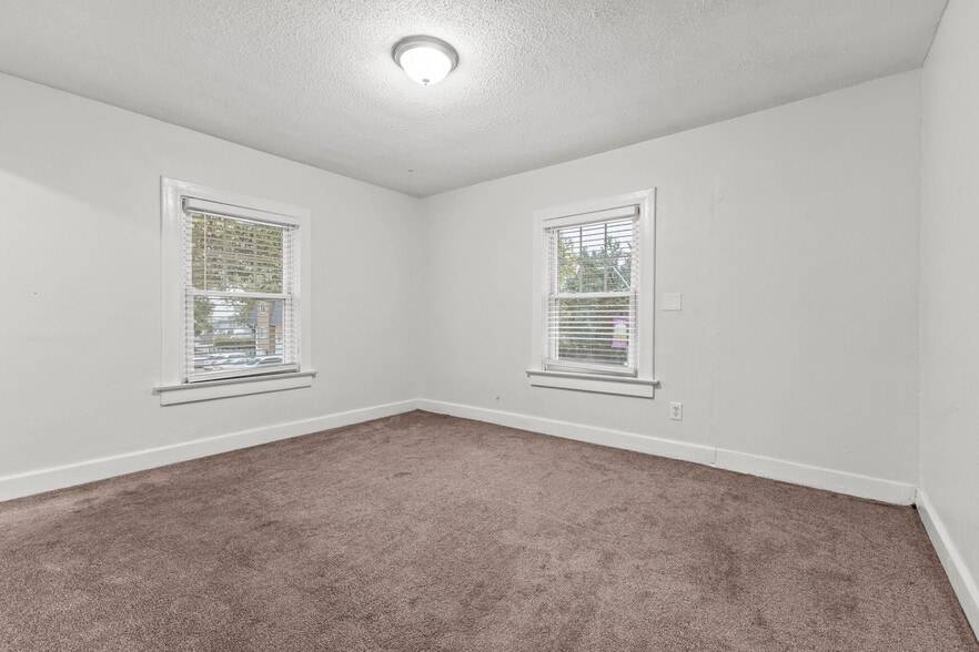 Building Photo - 315 Garfield Ave