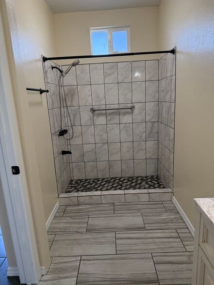 Building Photo - 375 E 137th St